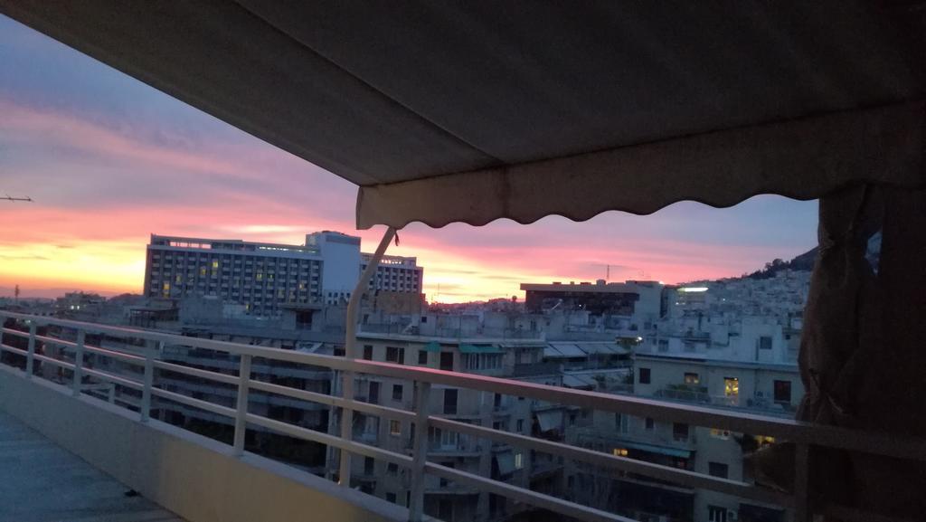 Top Floor Studio Near Metro&View&200Mbps أثينا المظهر الخارجي الصورة